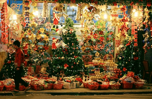 Khu phố người hoa tại Sài Gòn tràn ngập không khí Noel