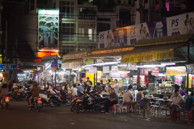 Một góc chợ đêm Tân Định. Ảnh: Internet