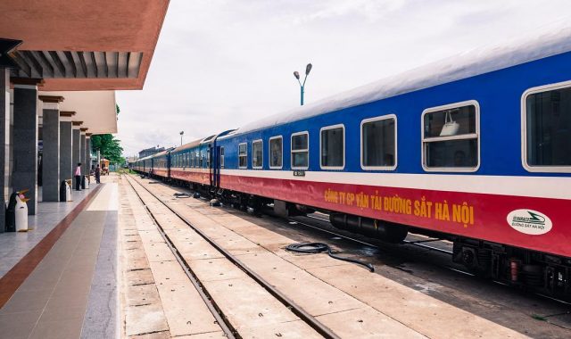 Bạn có thể tới thăm Đà Nẵng bằng tàu hỏa (Ảnh ST)
