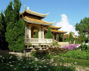 Thăm quan Thiền viện Trúc Lâm tại Đà Lạt>